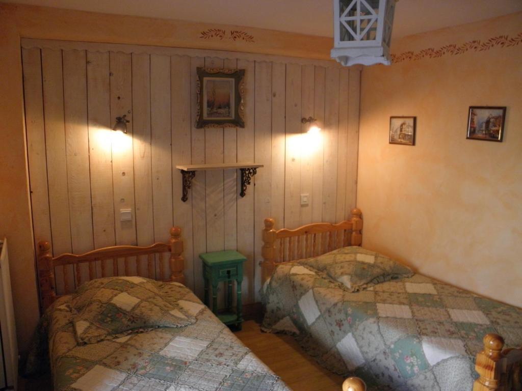 Gite Auberge Les Terres Blanches De Meolans Δωμάτιο φωτογραφία