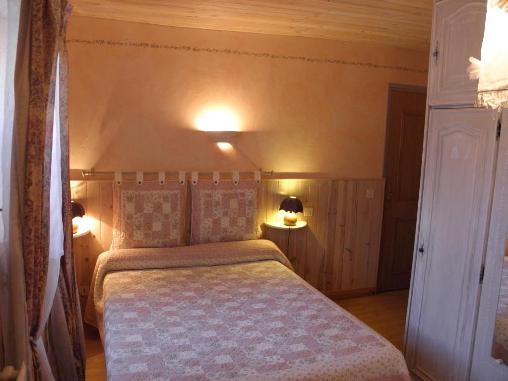 Gite Auberge Les Terres Blanches De Meolans Δωμάτιο φωτογραφία