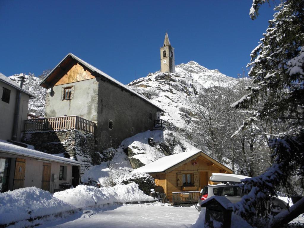 Gite Auberge Les Terres Blanches De Meolans Εξωτερικό φωτογραφία