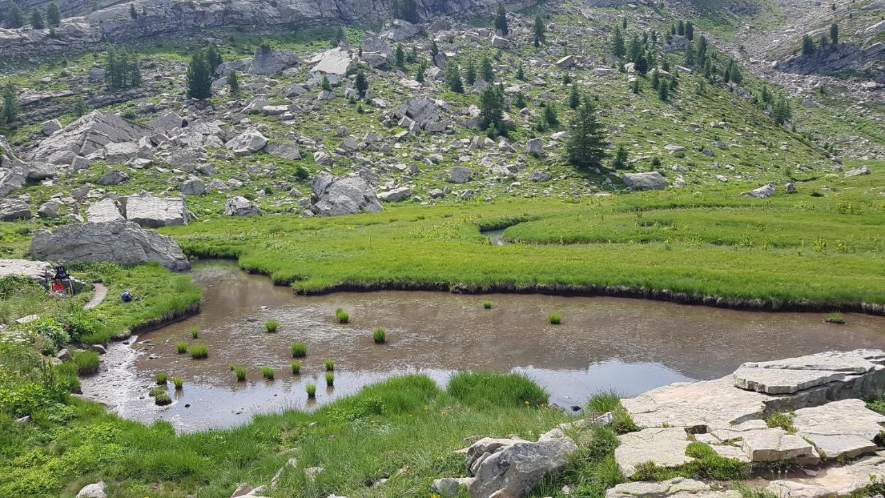 Gite Auberge Les Terres Blanches De Meolans Εξωτερικό φωτογραφία