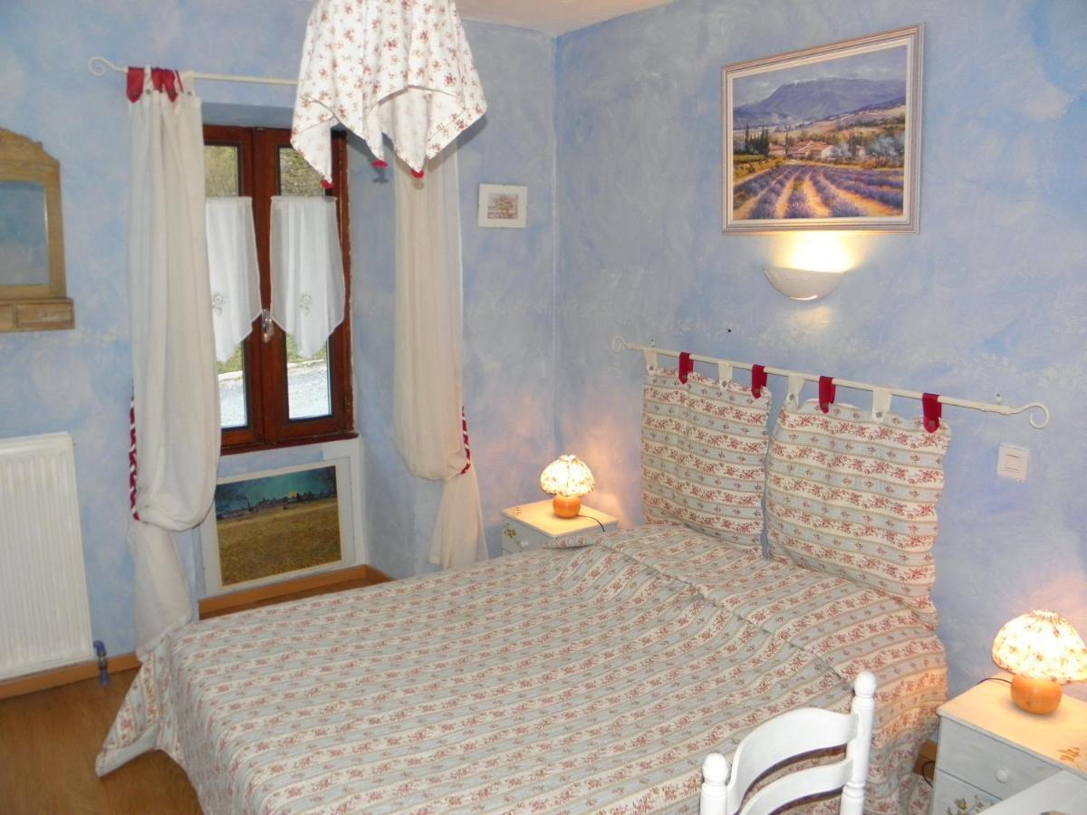 Gite Auberge Les Terres Blanches De Meolans Δωμάτιο φωτογραφία
